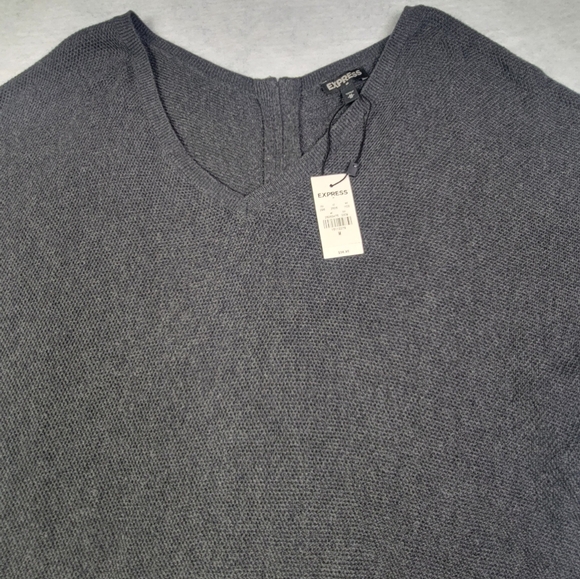 Express Sweater Gray Medium 3/4 sleeve NWT high low back zipper lightweight - Picture 4 of 6